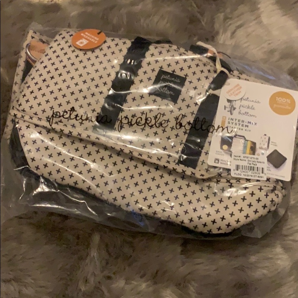 Petunia pickle bottom intermix starter kit & acces